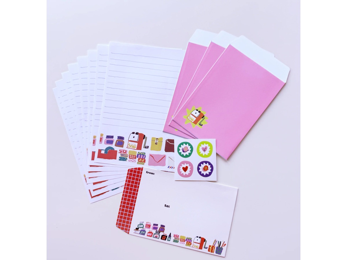 Desk Essentials Letter Set