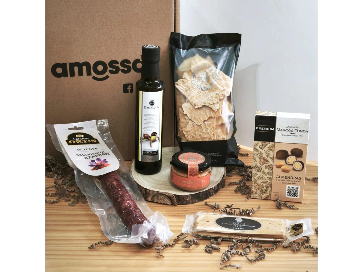 Caja gourmet Esencial delicatessen