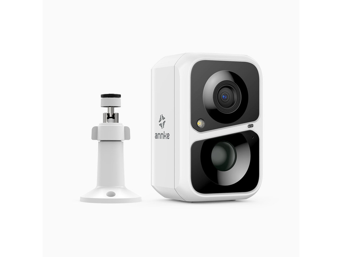 Custos solar camera