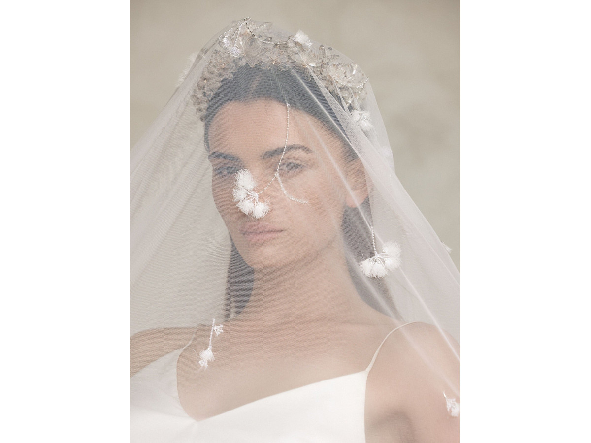 Zinnia Veil