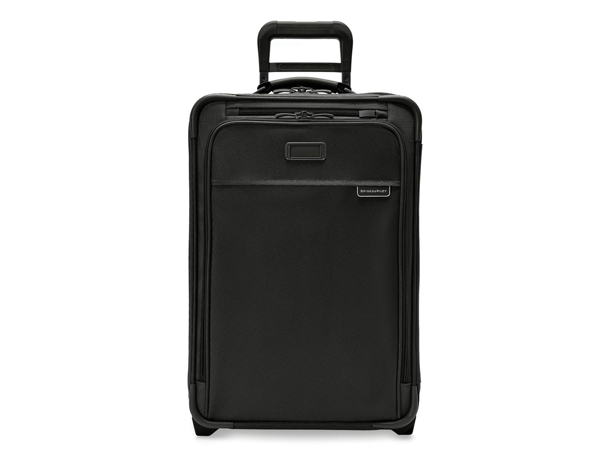 Essential 22" 2-Wheel Expandable Carry-On