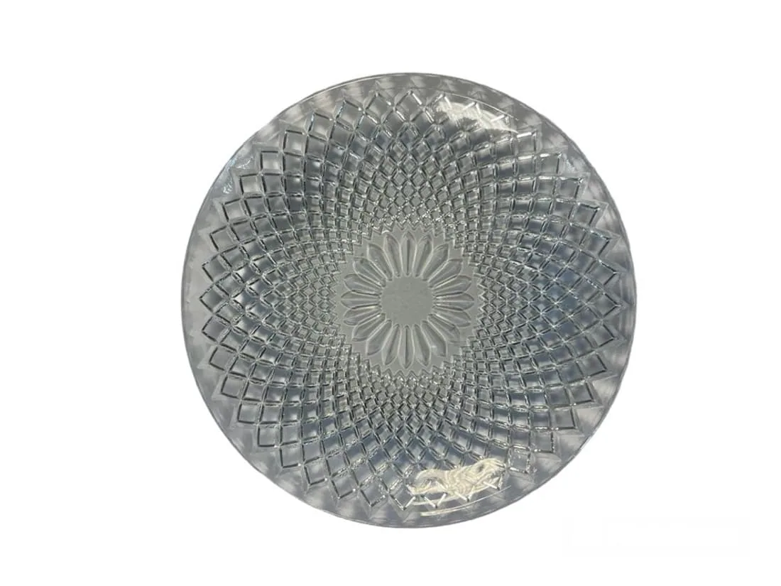 Plato de vidrio tallado