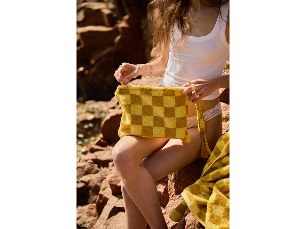 Bolso de mano de algodón rizo con diseño a cuadros mostazas Pipa