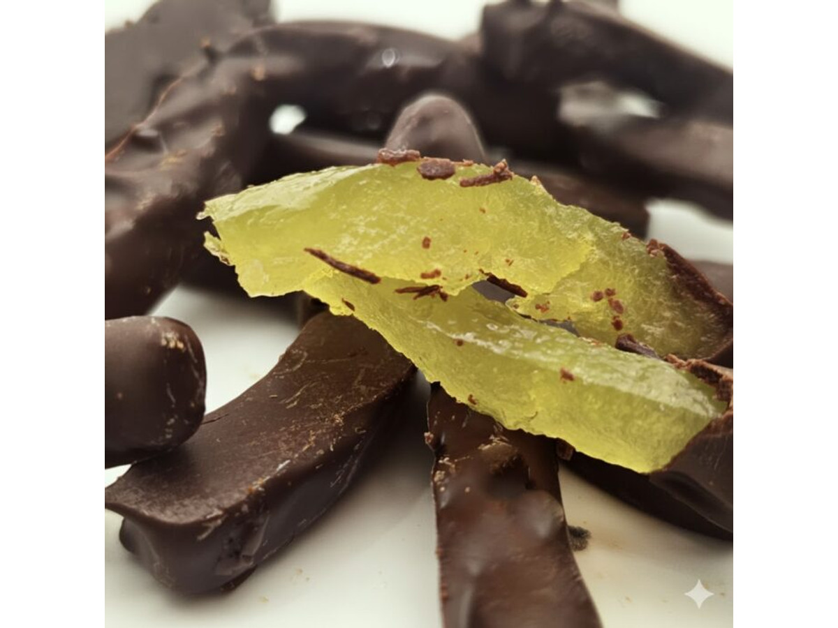 Tiras de piel de limón con chocolate negro