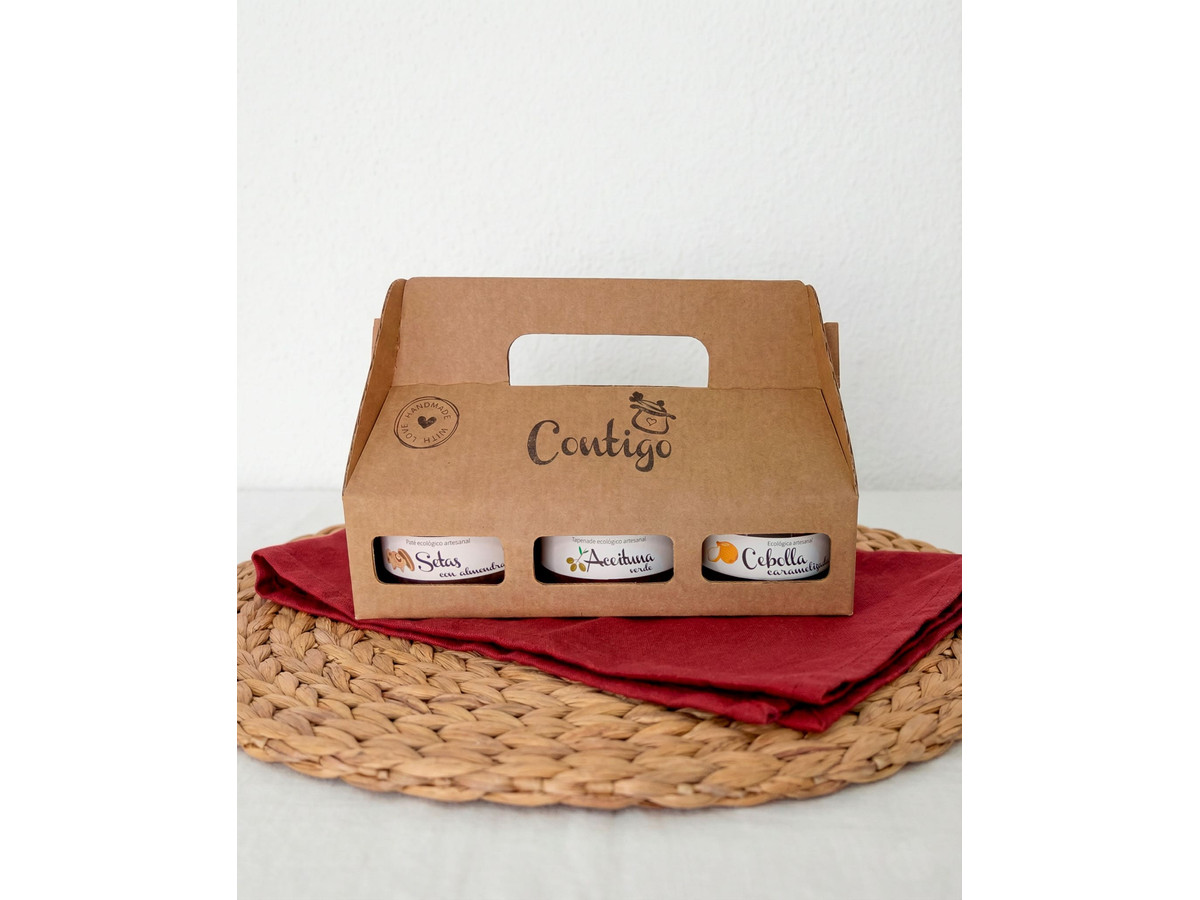 3 patés veganos + Presentación para regalo (Paté de Aceitunas con alcaparrón y Paté de Setas con Almendra) y cebolla caramelizada