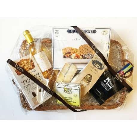 Cesta de Navidad con productos gourmet