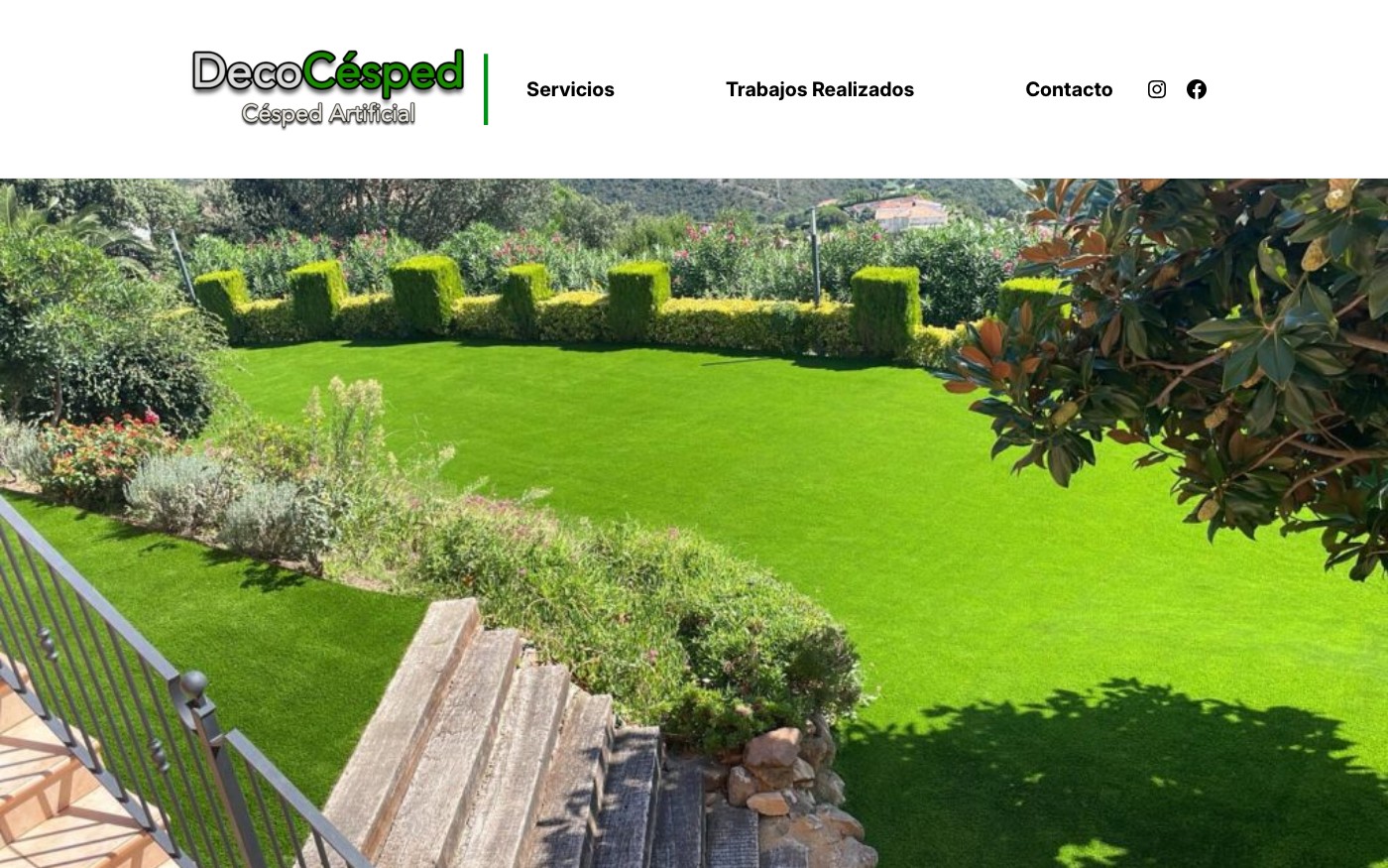 Captura limpia de la home oficial de DecoCesped