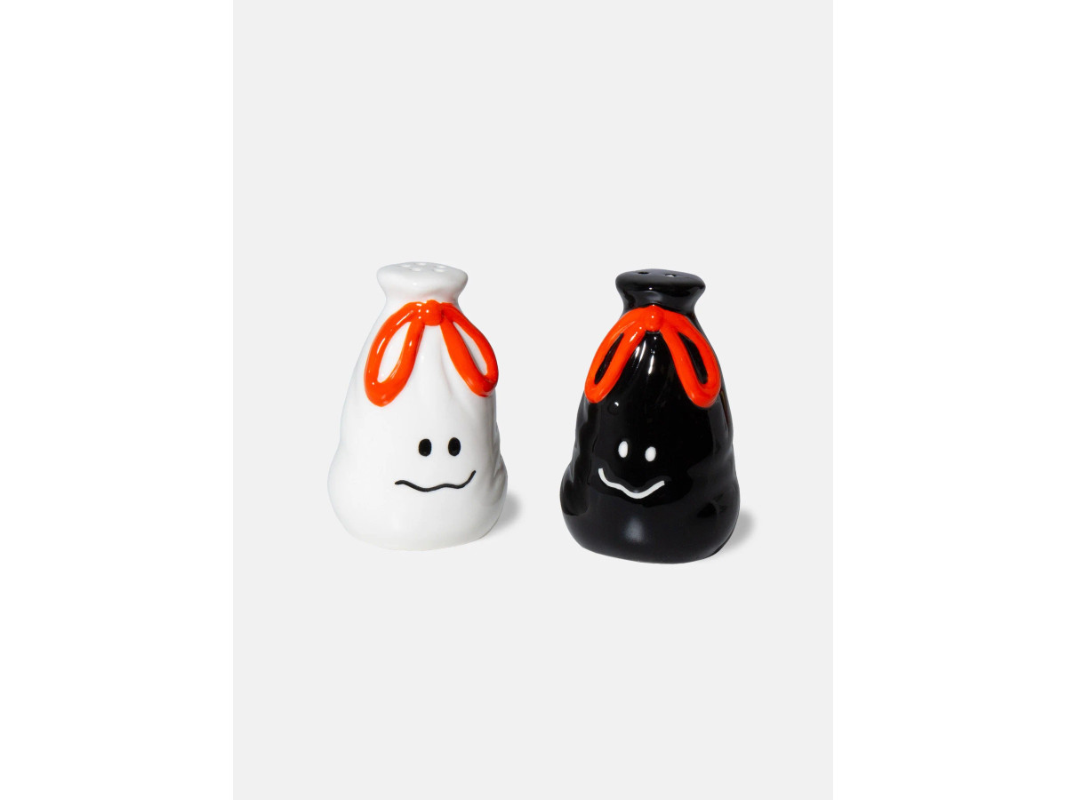 Trash Bag Salt and Pepper