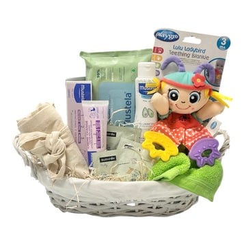 Cesta regalo nacimiento bebé muñeca texturas