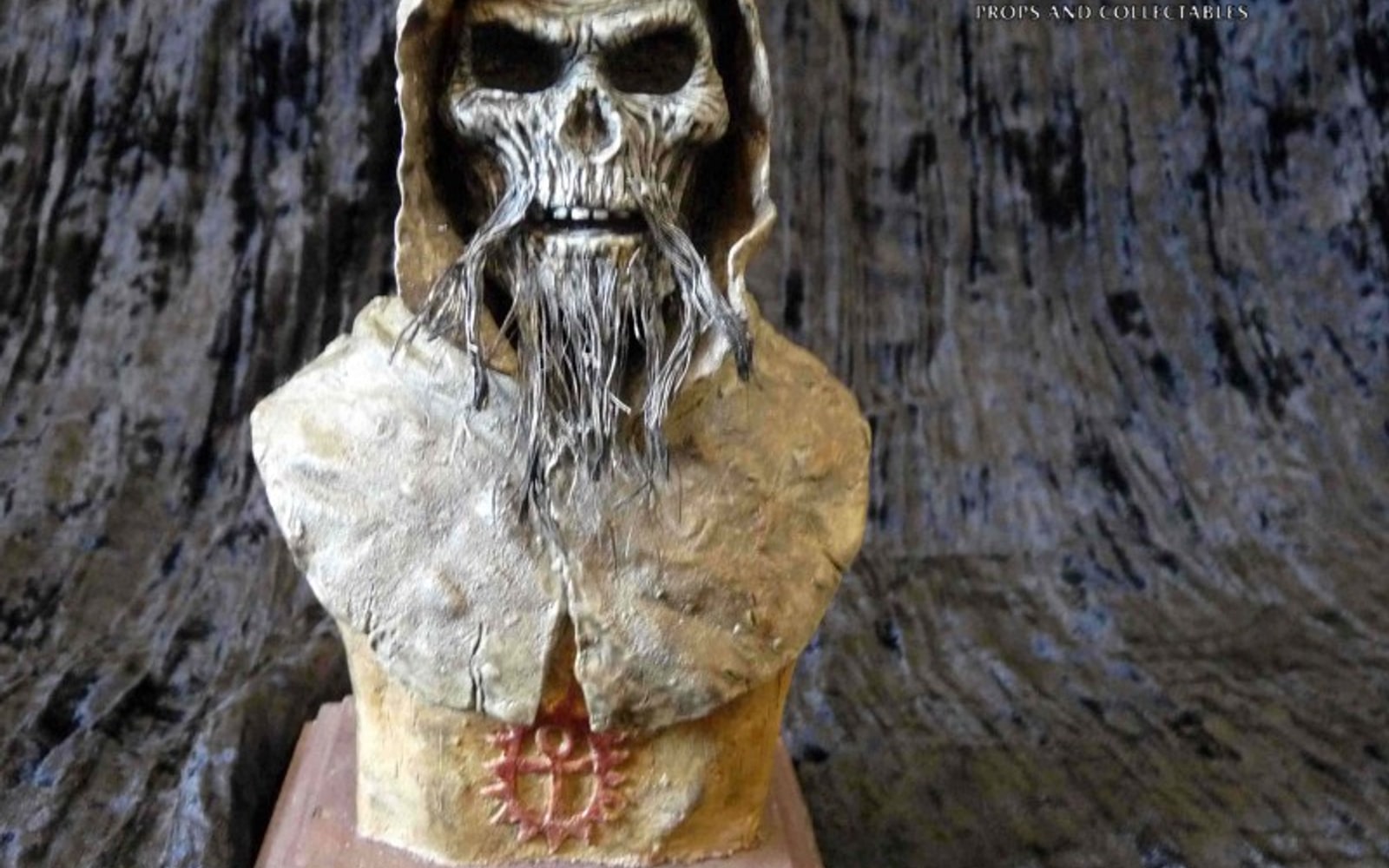 Tombs of the Blind Dead Bust