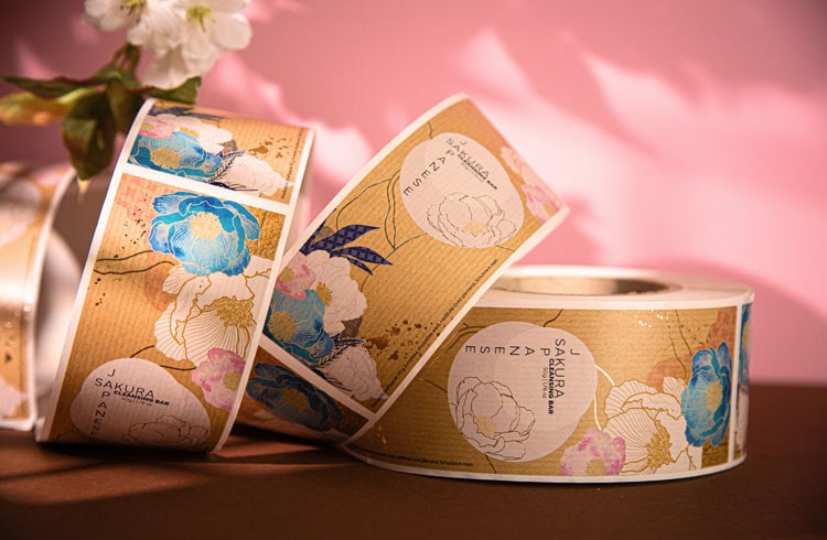 Etiquetas personalizadas en rollo