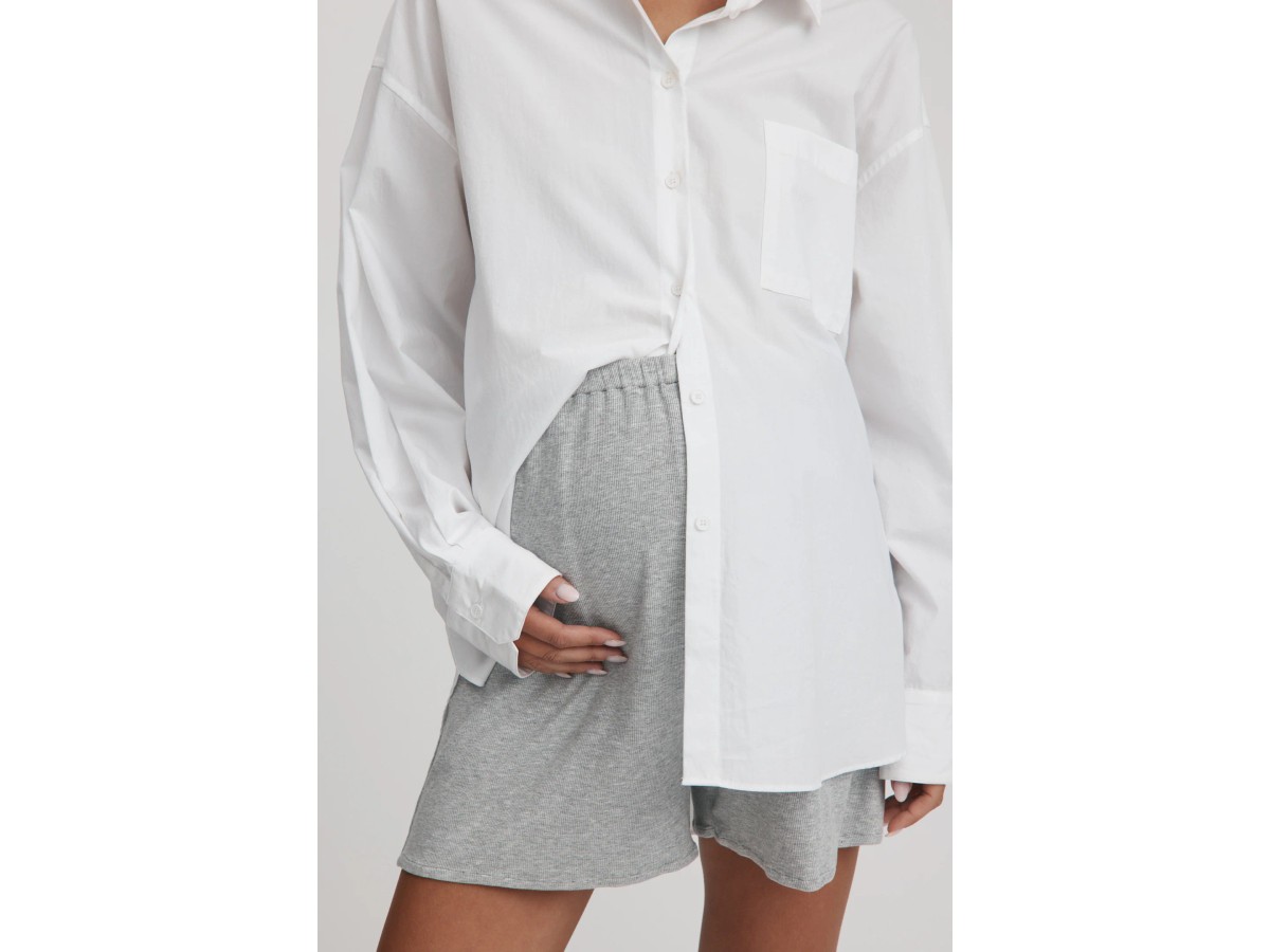 Shorts de punto premamá