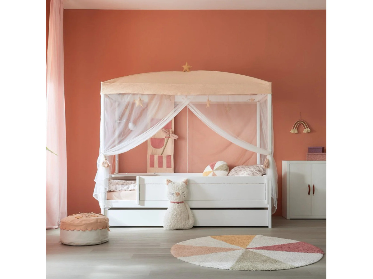 Four Poster Canopy Bed