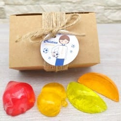 Jabones en forma de frutas en caja kraft