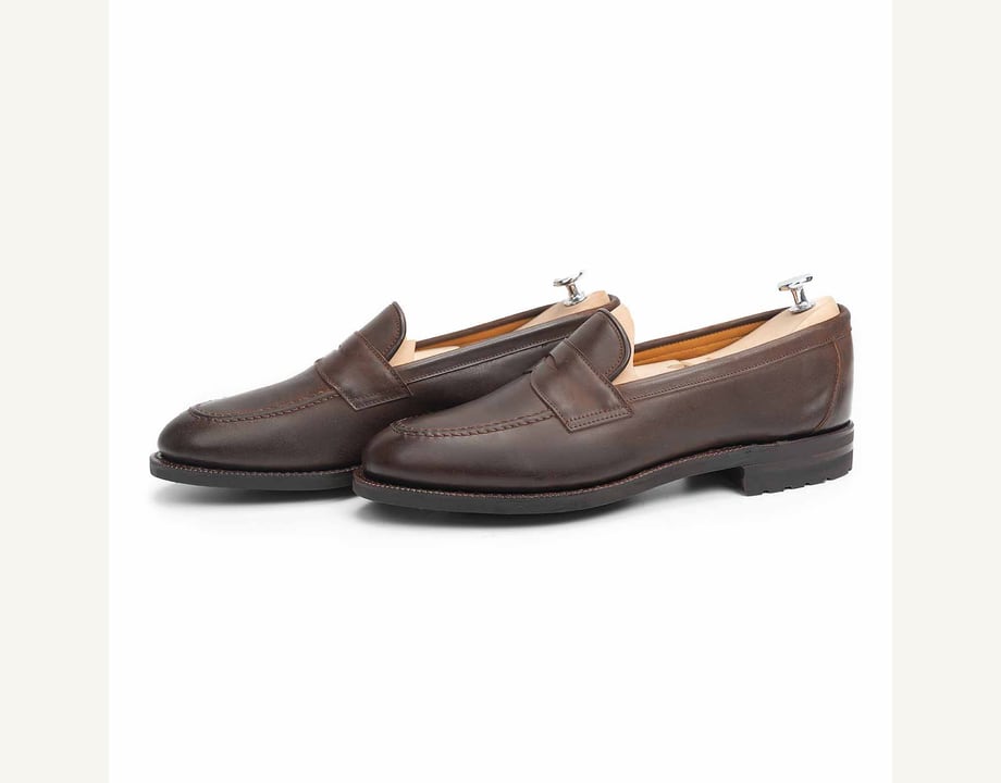 501045 Brown Waxy Shell Cordovan