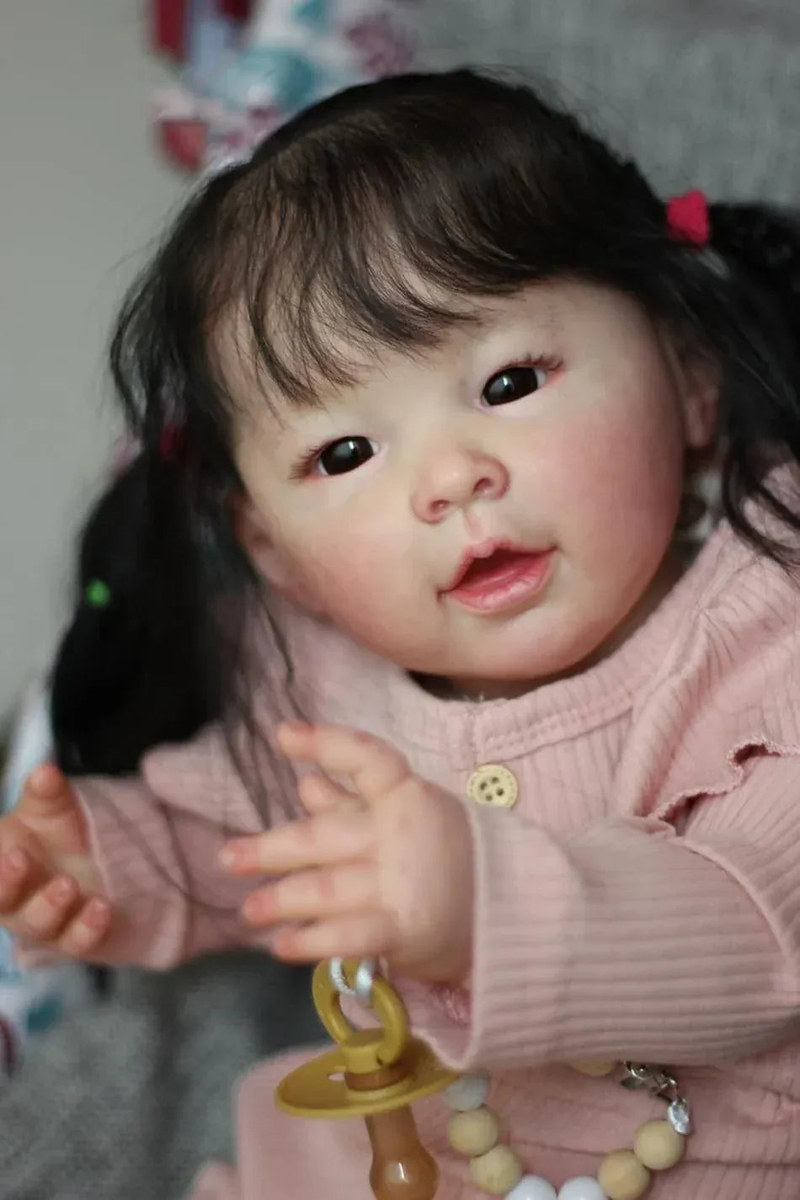 Bebé Reborn Asiático