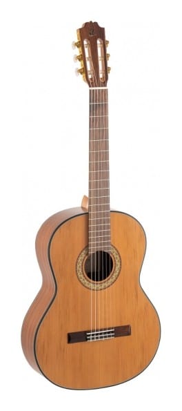Guitarra Clásica ADMIRA A2 Serie Artesanía Satinada