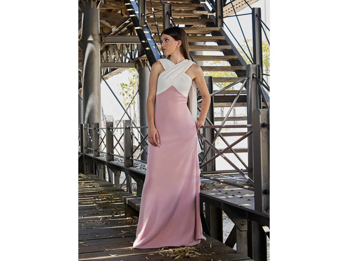 Vestido midi satinado rosa estampado