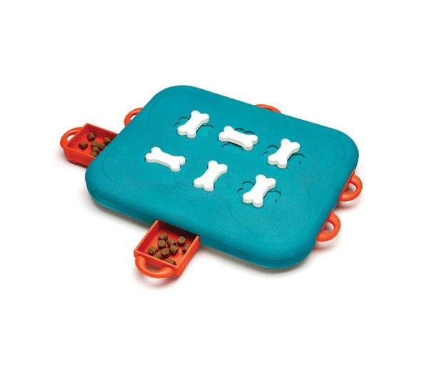 Dog Casino Interactive Treat Puzzle Dog Toy, Turquoise