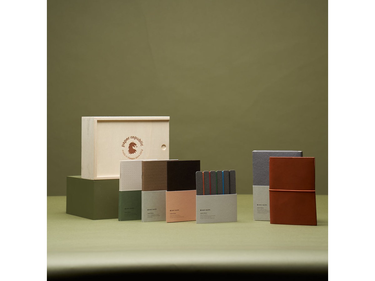 The Essential Leather Journal Kit