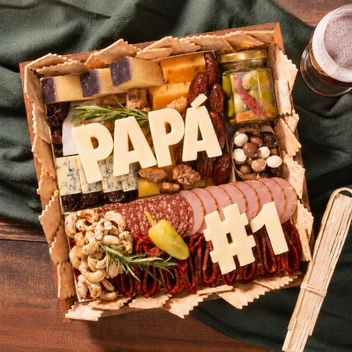 Tabla de Quesos y Embutidos Para Papá