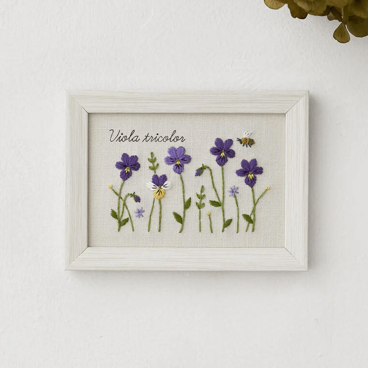 Kit de bordado Violetas Cosmo