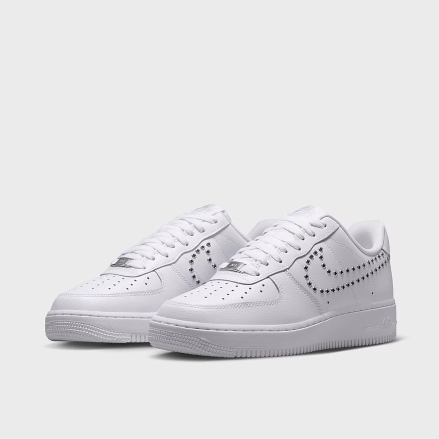 Nike Wmns Air Force 1 07 Lv8 Rivet Swoosh White