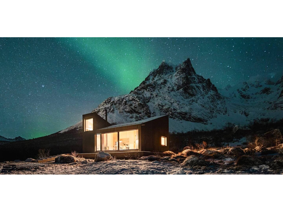 Aurora Cabin