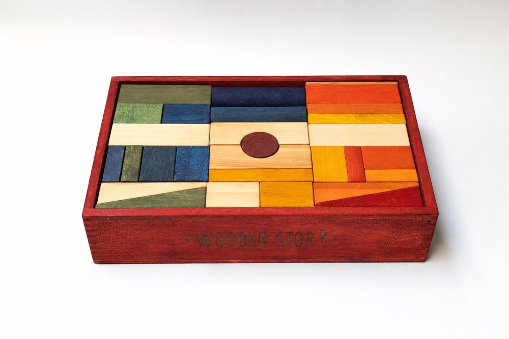wooden blocks in red tray XL - 63 pcs